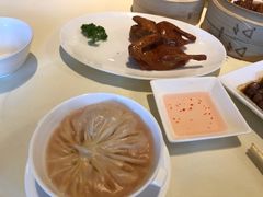 玻璃脆皮乳鸽-利苑酒家(金宝店)