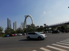 -南京眼步行桥