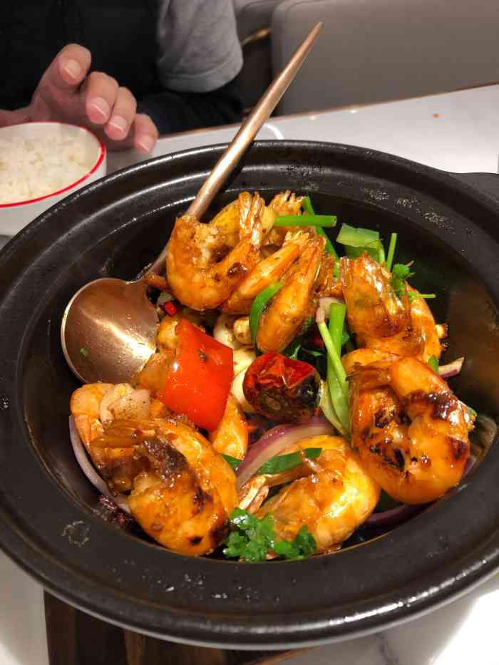 虾啫啫煲招牌味道没问题经典虾酱啫生菜好咸鱿鱼煲不错味道很啫啫虾