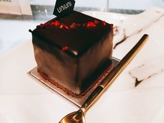 覆盆子黑森林-UNI UNI(环亚凯瑟琳店)