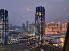 -影汇之星8字形摩天轮