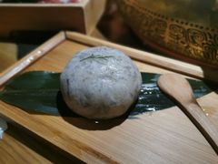 飞鱼籽墨鱼滑-湊湊火锅·茶憩(东城万达店)