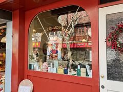 -LADY FAFA(巨鹿路陕西南路路口店)