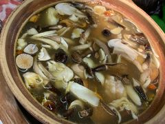 -菌小白火锅(时尚天河店)