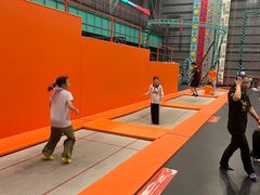 -极限PLAY运动娱乐新世界·团建派对潮玩休闲馆·室内蹦极高空游乐园