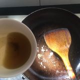 卢胖妹儿的快手午餐之虾头油炒饭