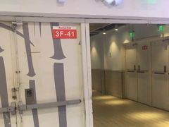-欧尚超市苏州店停车场(金鸡湖路店)