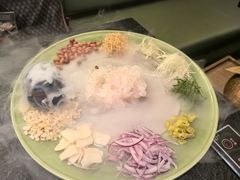 -得意咚瓜·顺德鱼生·冬瓜火锅(深圳首店)