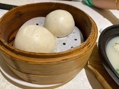 土豪金流沙包-维园悦谱·海派家常菜(乌鲁木齐南路店)