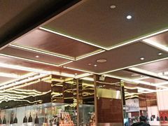 -大中华希尔顿酒店-念自助餐·嗨啤·小龙虾