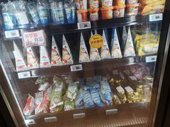 -哈尔信食品超市(世纪花园店)