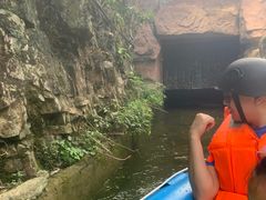 -虎啸峡漂流