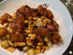 宫爆虾球-十六中酱肉·烧烤·京菜小馆(五方桥旗舰店)