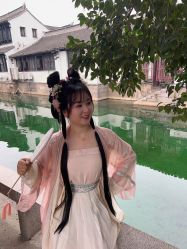 -一揽芳华汉服旗袍体验馆(拙政园店)