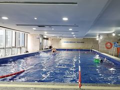 -小蓝鲸游泳培训基地(石景山店)