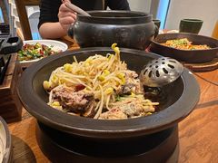 -云海肴·汽锅鸡·云南菜(天山百盛优客店)