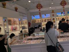 -新视达眼镜店·蔡司·依视路(名镜苑店)