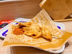 -魔都三兄弟·酸辣粉·小面炸串(虹桥万科店)