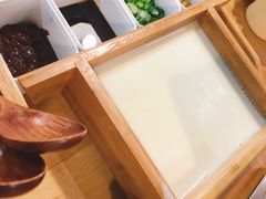 -胡同小馆(新威路店)