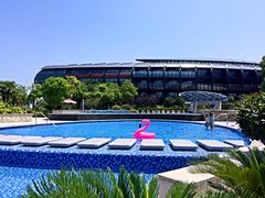 -上海滴水湖皇冠假日酒店