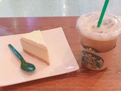 -星巴克(重庆火车北站北广场II店)