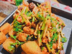 -贵厨酸汤牛肉(花果园国际中心店)