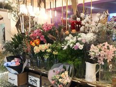 -FLOVIE FLORIST CAFE