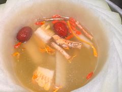 -得意咚瓜·顺德鱼生·冬瓜火锅(深圳首店)