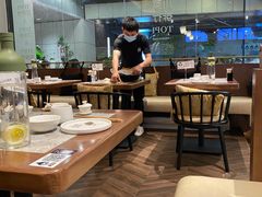 -渔语鱼新川菜Bistro(万象天地店)