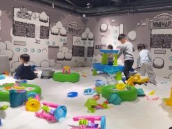 -MINI MARS KIDS CLUB亲子家庭中心(长宁天山店)