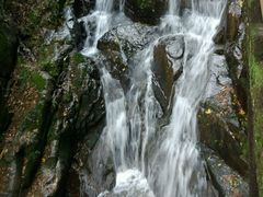 山间瀑布-藏龙百瀑风景区