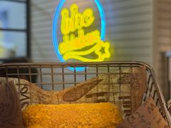 -BHC炸鸡(明洞总店)