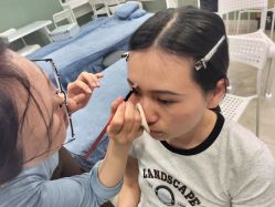 -小乐化妆美甲半永久培训学校