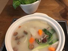 -拾味馆·浓鲜骨汤(光谷天地店)