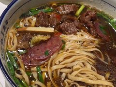 -镇南锅盖面馆(解放路店)