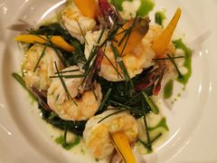 Sauteed Jumbo Shrimp with Spinach-Keens Steakhouse