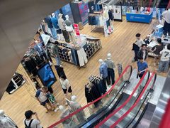 -优衣库(深圳万象天地旗舰店)