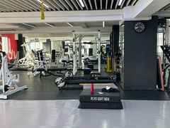-越·健身工作室(华尔兹广场写字楼B栋店)