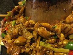 铜锅牛蛙-巴四老城区炭火蛙锅(张江店)
