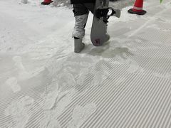 -乔波室内滑雪场