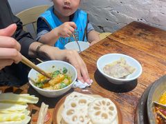 -四小区火锅·巷子里的重庆火锅(花照壁店)