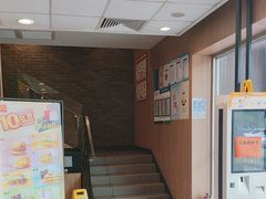 -麦当劳(杨林得来速店)
