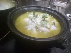 -九锅一堂酸菜鱼(新南凯德直营店)