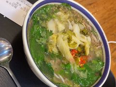 -云阿蛮云南生烫牛肉米线(奉贤路店)