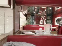-玛格萝妮比萨屋(四平店)