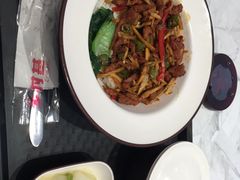 酸辣姜爆鸭丝盖饭-乡村基(双流时代奥特莱斯餐厅)