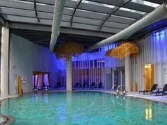 -上海滴水湖皇冠假日酒店