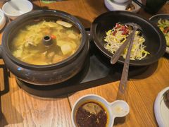 -云海肴·汽锅鸡·云南菜(天山百盛优客店)