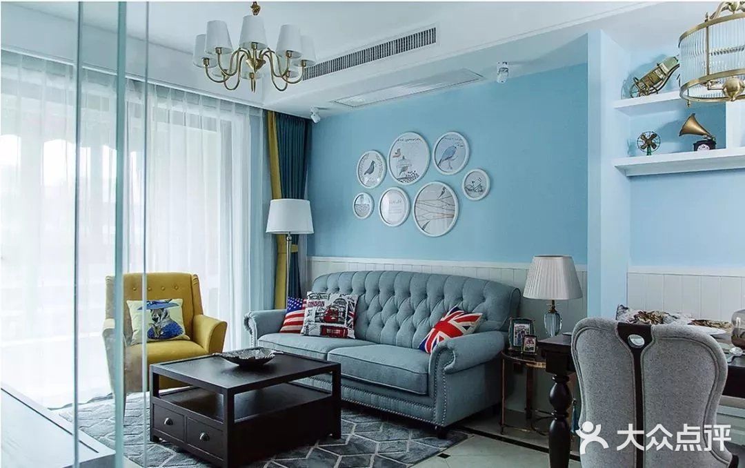 今日分享[礼花]沙发背景墙装修，你家这样装，美到没朋友！  