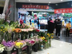 -资和信百货商场